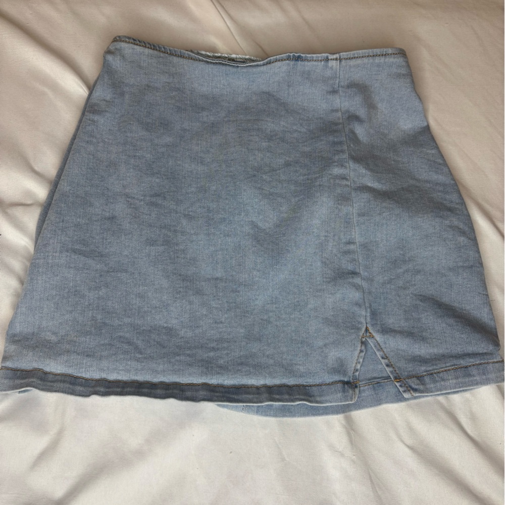 Wild Fable Light Blue Mini Skirt size 6 with back zipper detail Y2K preppy